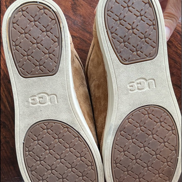 Women’s Ugg sneakers. Suede, camel color, size 9. Very nice condition! - Picture 5 of 7